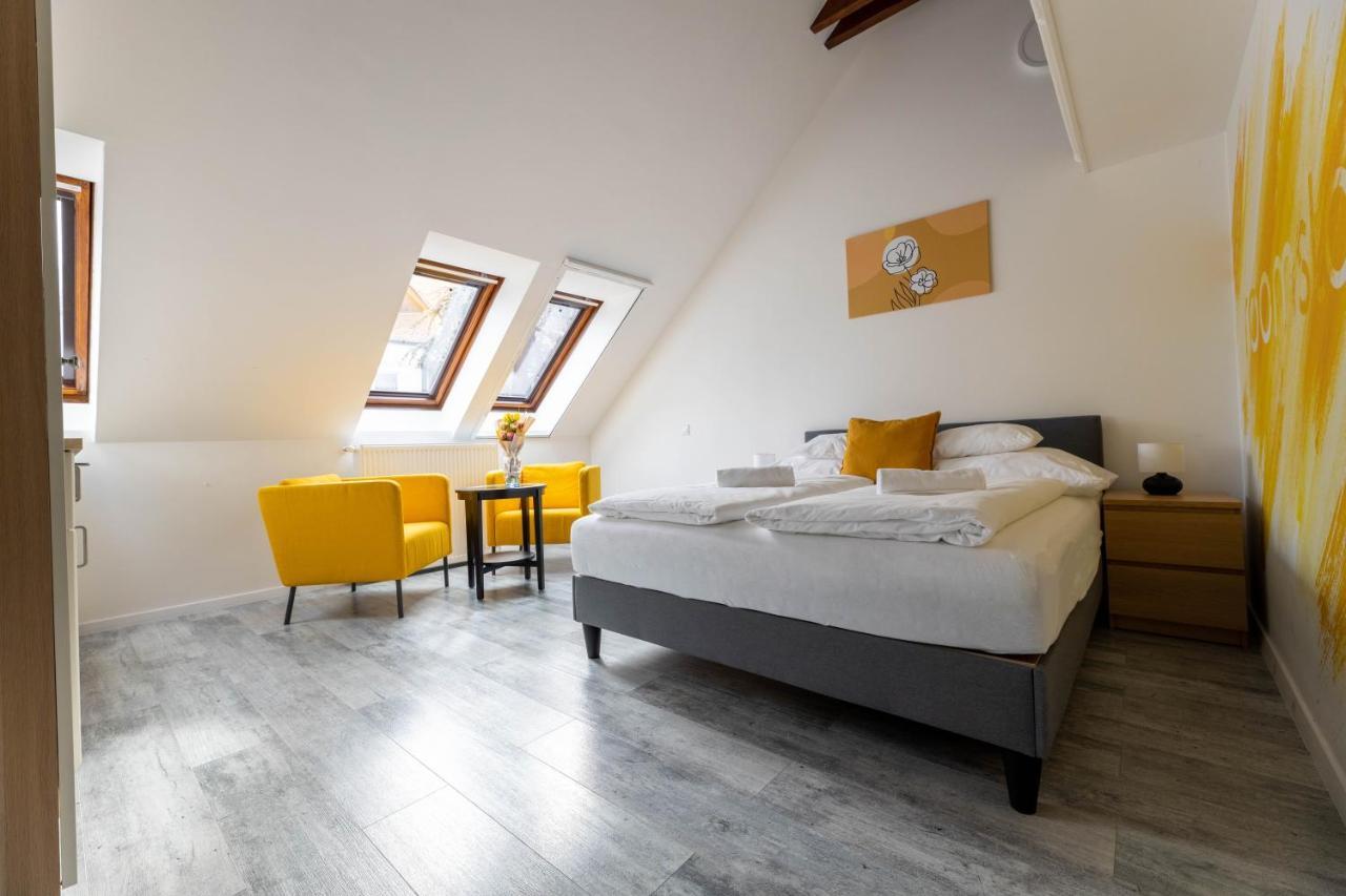 Roomstore Studio Apartments Эгер Экстерьер фото
