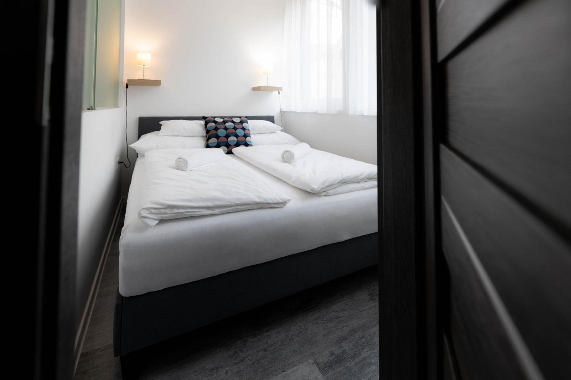 Roomstore Studio Apartments Эгер Экстерьер фото